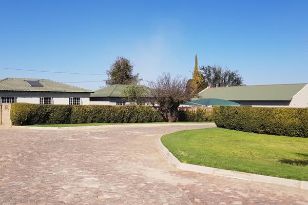 Beautiful  Country Estate for sale in Benoni AH close to the N12 highway. This exclusive, security estate comprises of 33 properties . ...