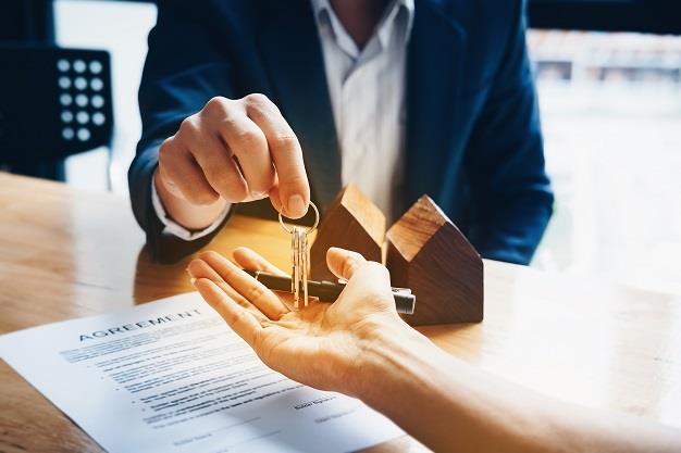 Understanding the Role of Conveyancers: What Do They Do?