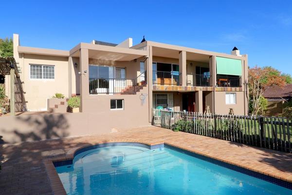 Heldervue home available for LONG TERM rental.
This spacious home is perfect for a ...