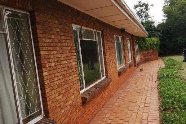 Property located on Ontdekkers road close to William Nicole road. Florida junction ...