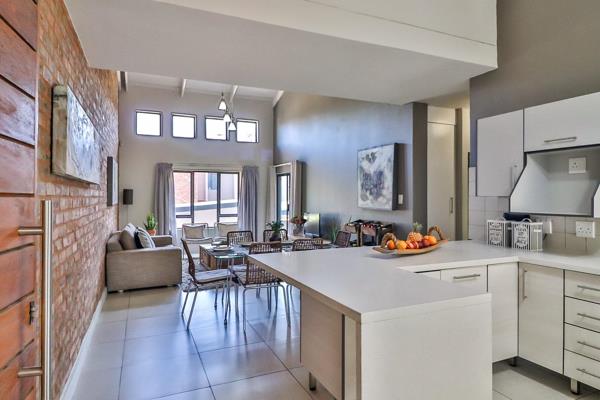 This stunning apartment with modern and rustic finishes in a small development, offers ...