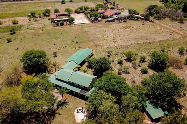 Situated between Buffelspoort and Rustenburg in the picturesque valley of Renosterfontein this lovely 4,5 ha plot has a lot to offer. ...