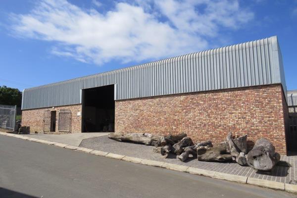 A largeface-brick  industrial / commercial property situated on the East bank of Port ...