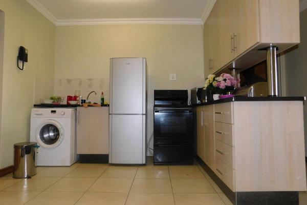 Semi furnished two bedroom apartment in Lunnon Road for a male occupant. 
Located in ...