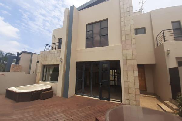 4 Bedroom cluster situated in The Saints, St Andrews.
Double storey cluster situated in a 24 hour guarded security access complex. ...