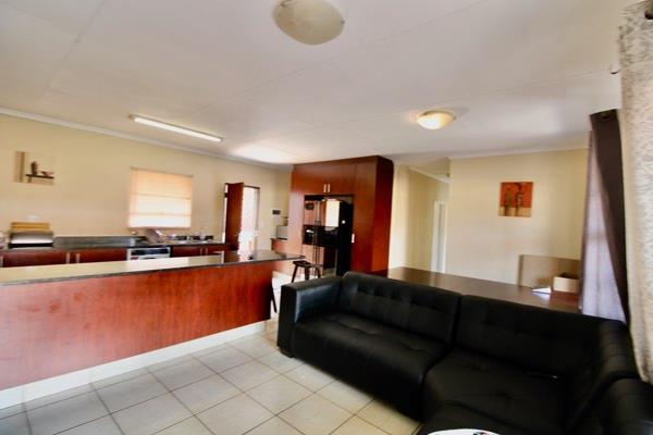 Introducing a spacious and inviting 3-bedroom apartment now available for lease in the ...