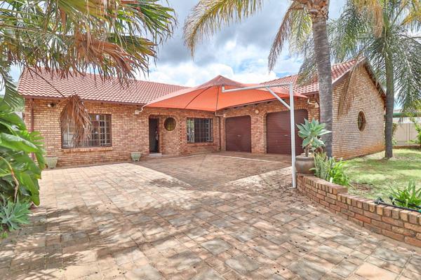 Nestled in the peaceful suburb of Ninapark, Pretoria North, this beautiful home boasts a fantastic entertainment area, complete with an ...