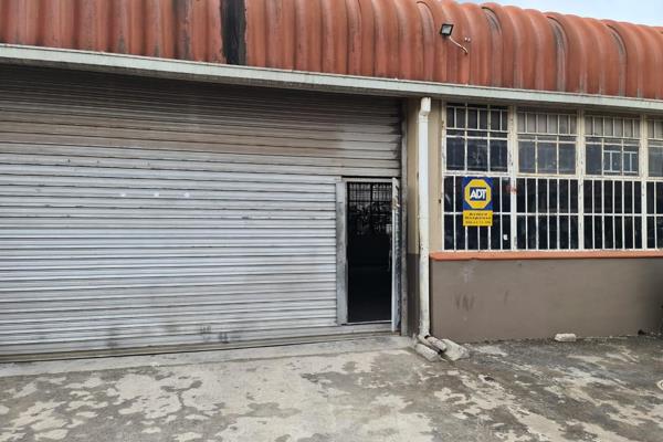 This ideal Unit TO LET in Phoenix has 150sqm approximate warehouse space at a rental of R10000.00 per month.

Situated in Phoenix of ...