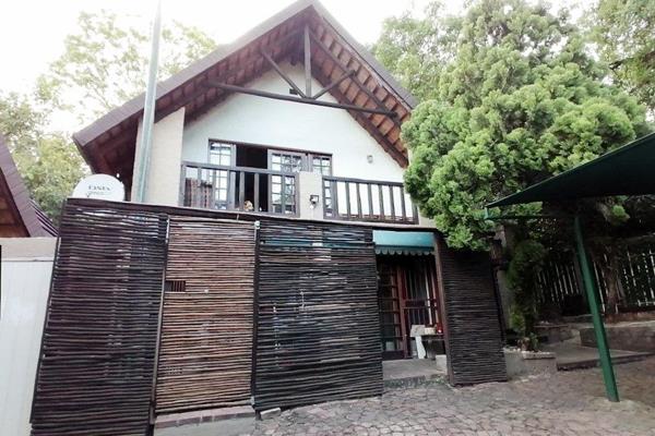 This property, with a lovely rustic and earthy vibe, is an excellent investment opportunity.
It consists of 3 rental units:
The Main ...