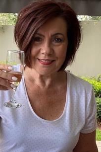 Agent profile for Dianne Janse Van Rensburg