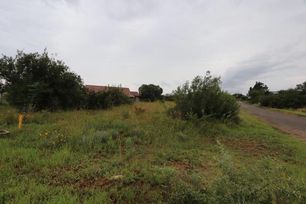 Situated in the lovely Vaal marina area with postcard views. 
This 
A lovely vacant stand in a quiet street corner offers you a lot ...