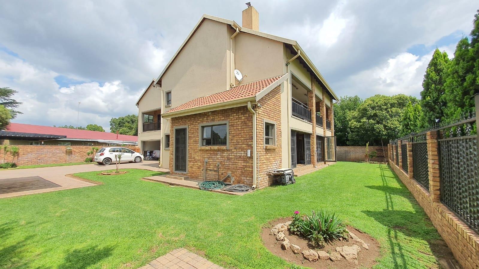 4 Bedroom House for sale in Meyerton Central - 6 Genl Prinsloo Street ...