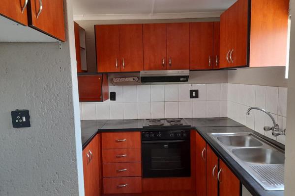 2 Bedroom Apartment For rent in Meredale

Secure and beautiful home in one of the most ...