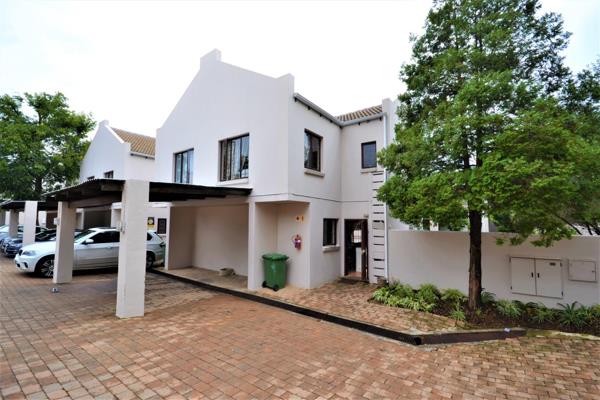 Walking distance to Sandton CBD. Spacious  duplex to rent with own private garden. The down stairs area consists of an open plan tiled ...