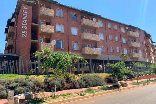 Stunning 1 Bedroom Rental Apartment at 28 Stanley, Auckland Park. (R6000p.m). 

This ...