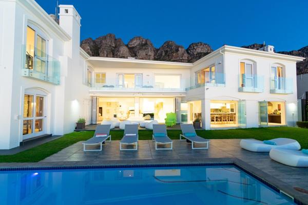 Superbly positioned luxury villa, with arguably Cape Town’s finest 360 degree views, encompassing Camps Bay, Lions Head, Table Mountain ...