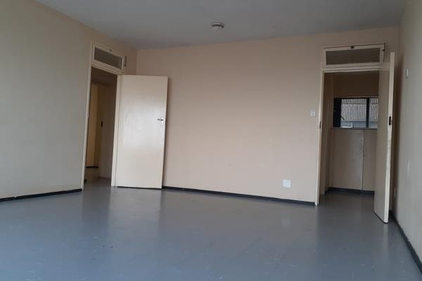 This 2 bed apartment is in a safe and secure building with 24/7 onsite security, It ...