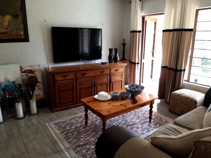 2 Bedroom Apartment / Flat to rent in Sunnyrock