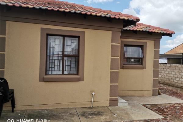 2 Bedroom House To Rent In Polokwane Ext 78 P24