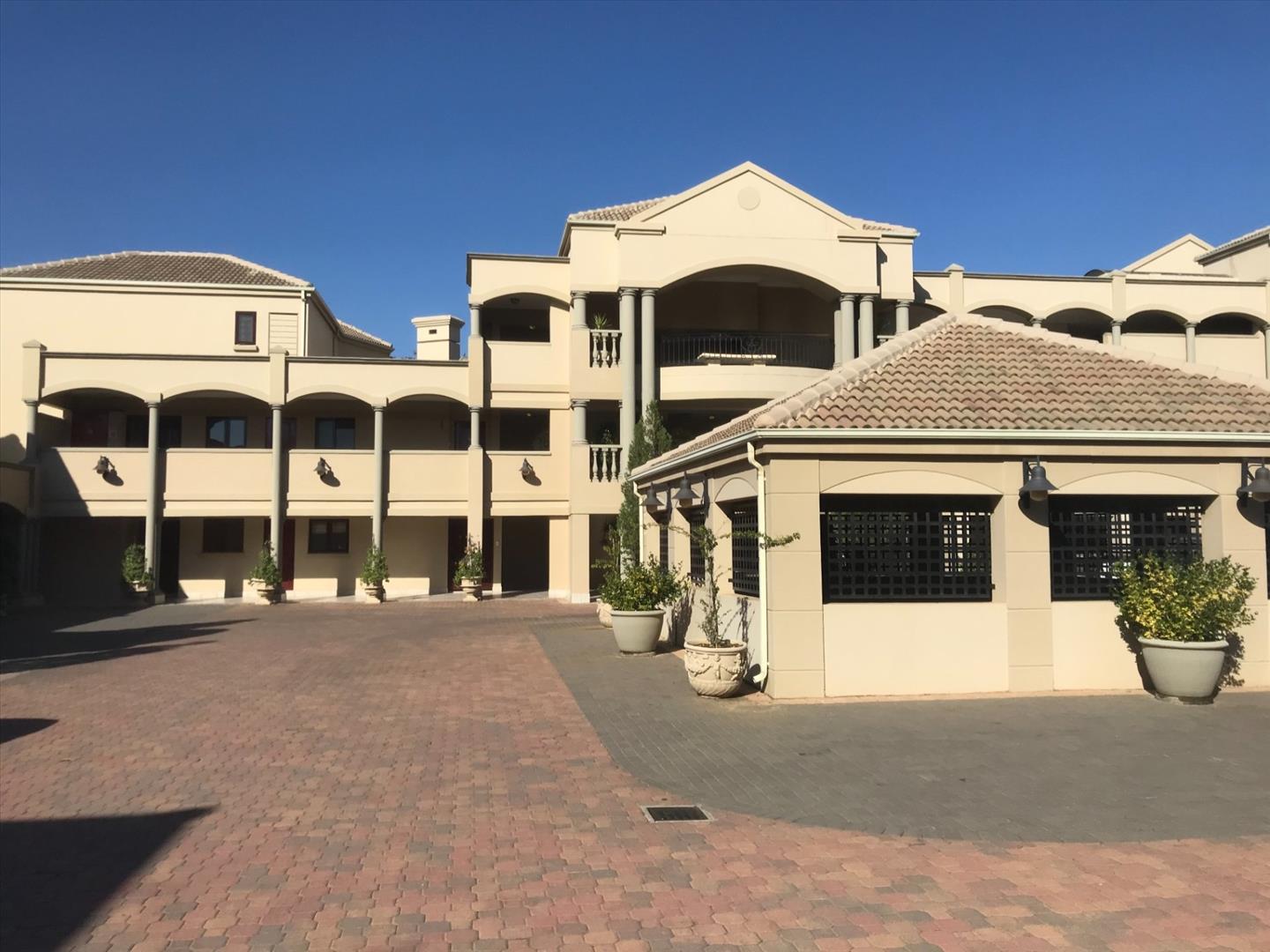 Hyde Park, Sandton Property : Apartments / flats for sale in Hyde Park ...