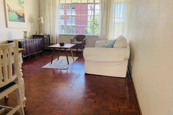 This 3 bedroom apartment is situated close to the new varsity college and is a ...