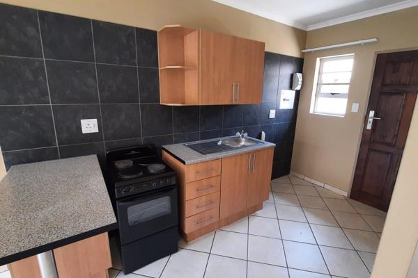 2 Bedroom unit for rent in Vanderbijlpark CW4

- This unit is fully tiled. The bathroom has a shower, toilet &amp; basin.
- Open ...