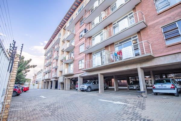 You will find this modern 1 bedroom, en-suite bathroom  apartment centrally located, and ...