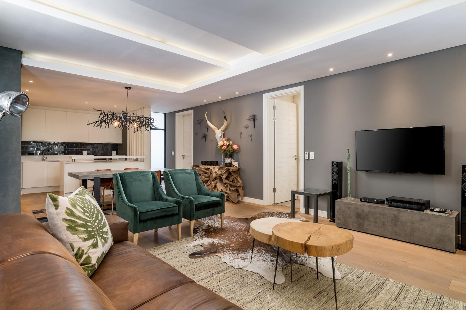 2 Bedroom Apartment / flat for sale in Val de Vie Estate - P24-109944449
