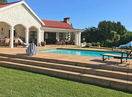 5 Top South African destinations for a home-based honeymoon