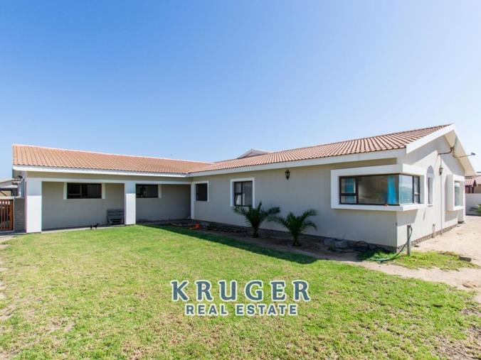 3 Bedroom House for Sale in Ocean View