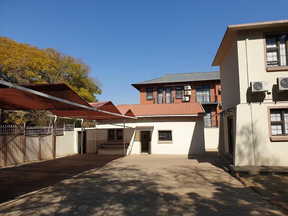 Listing number: P24-108948203, Image number: 1, Commercial space for sale
