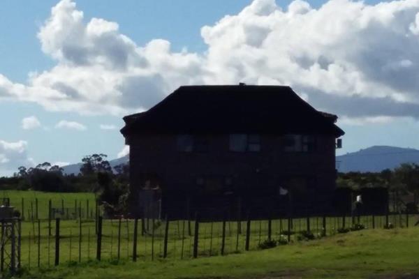 Klipheuwel
Lewende Hawe Vervoer en Boerdery Besigheid.

Suksesvolle en gevestige Langafstand Lewende Hawe Vervoer Besigheid te ...