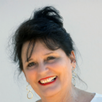 Agent profile for Delmarie Holing
