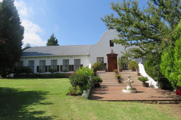 Beautiful Cape Dutch Home offering gracious living, warmth and character.

This spacious property has 2 houses on 1 stand with separate ...