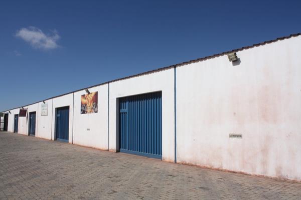 Light Industrial Facility. 
Single-phase Electricity.  Approximately 85 m2 facility with toilet and good security.
This storage / ...