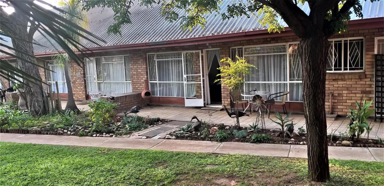 32 bedroom apartment flat for sale in jan kempdorp