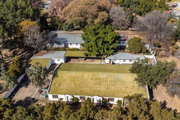 Calling all Developers, prime property For Sale  in the exclusive  suburb of Beverley, Lonehill , Sandton.
2,0234 Hectares.
Zoning ...