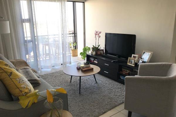 This modern 1 Bed 1 bath offers convenience and comfort in a secure estate with a ...