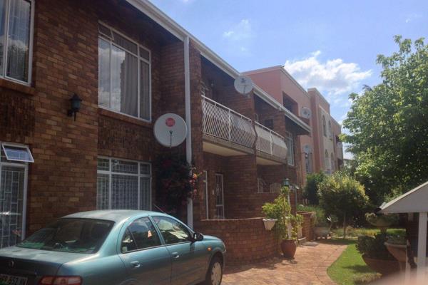 The apartment is situated in a very quiet area of Central Potchefstroom.   2 Bedrooms, 2 bathrooms and 1 garage.  
This apartment is ...