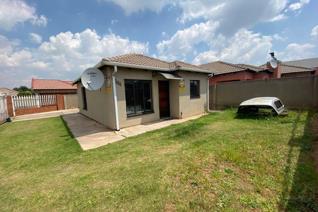 Riverlea, Johannesburg Property : Houses to rent in Riverlea ...