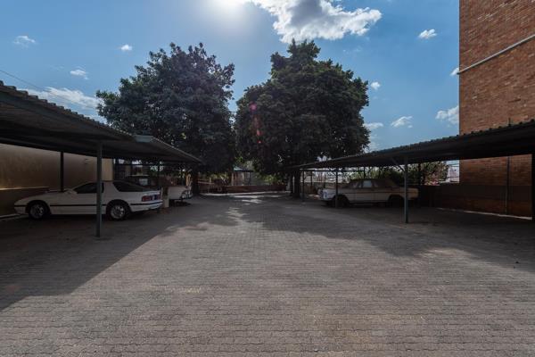 A unique opportunity nestled in the heart of Fellside situated on Louis Botha Avenue and Davidson Street. The Stands main entrance is ...