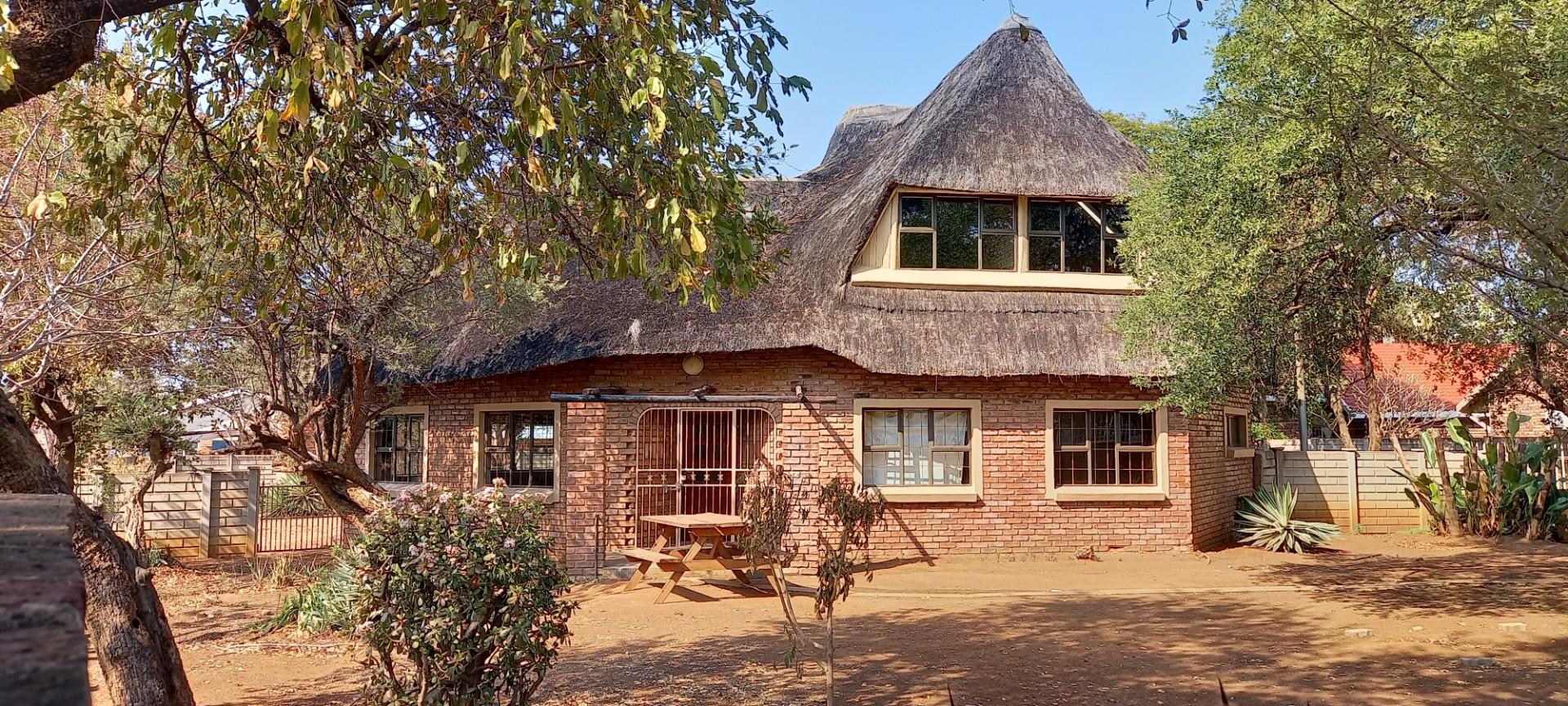 4 Bedroom House for sale in Marble Hall P24110268769