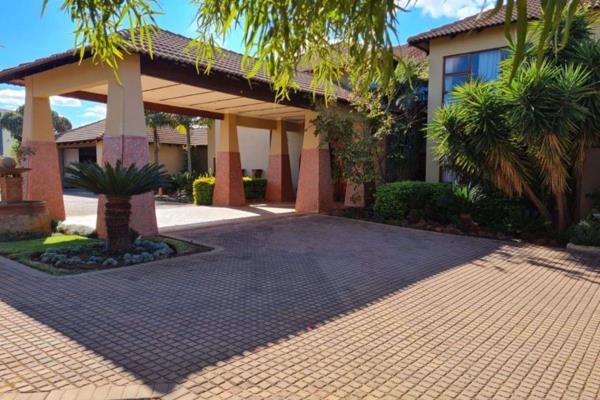 This lovely family home is situated in the often overlooked Verresig estate, in the affluent Pretoria East Mooikloof suburb.  

The ...