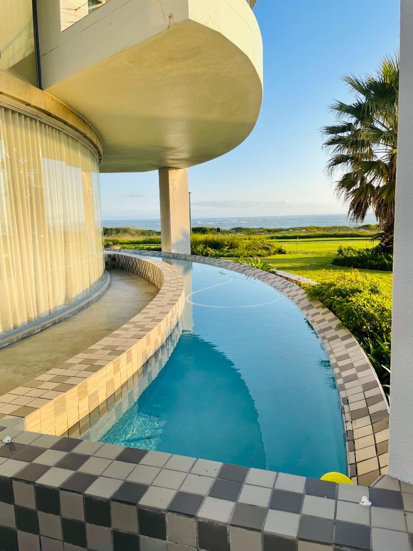 4 Bedroom House for sale in Greenways Golf Estate Greenways Golf