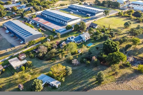 8 ha of land set in a prime position suitable for industrial development. Currently zoned agricultural.

Easy access onto Beyers ...