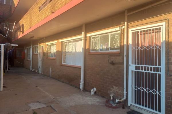 This Bachelor apartment is based in primrose Emgeni, should be looking to start up then this property should be perfect for you, you ...