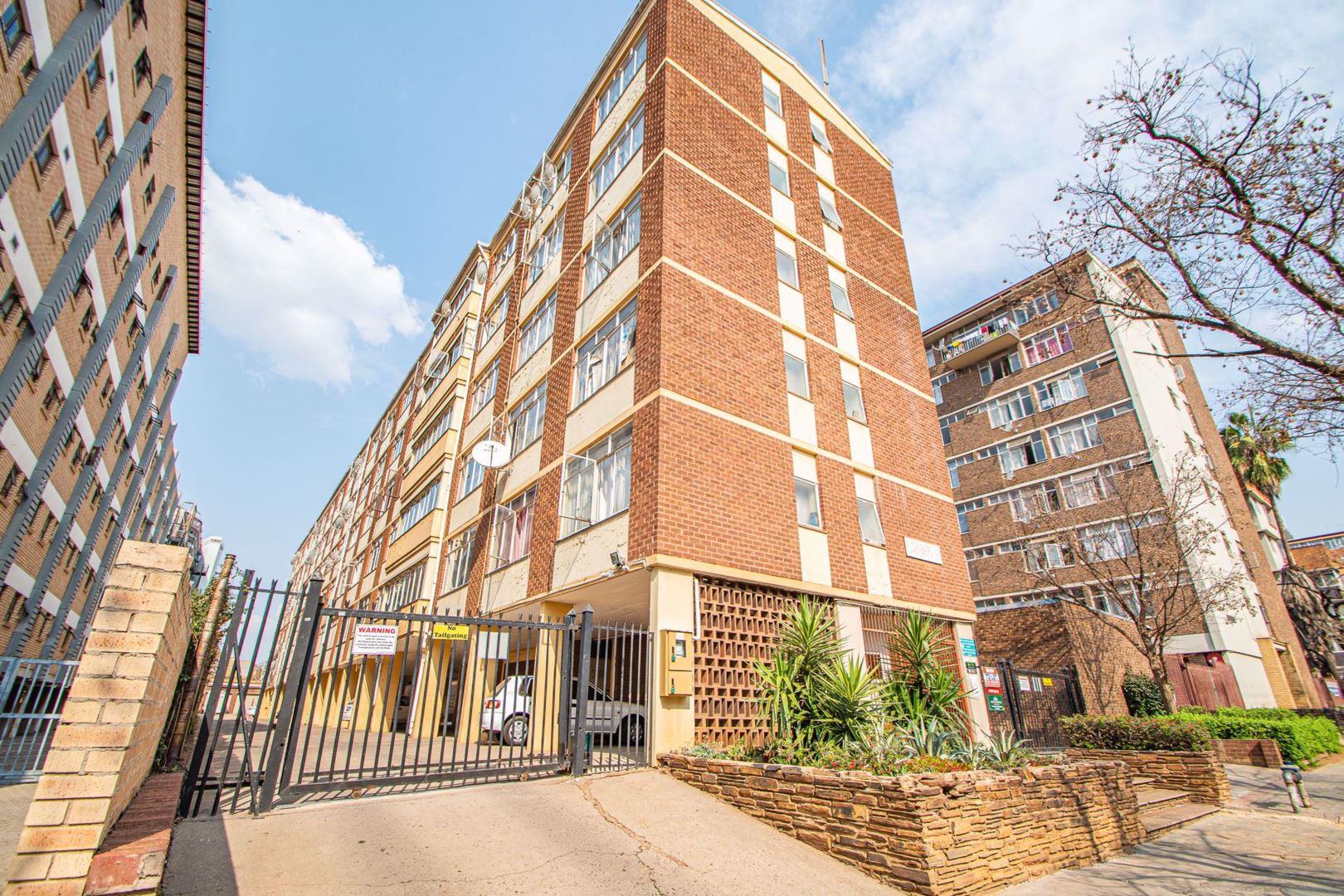 1 Bedroom Apartment / flat for sale in Sunnyside 46 Celliers Street