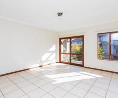 Apartment / Flat for sale in Lonehill