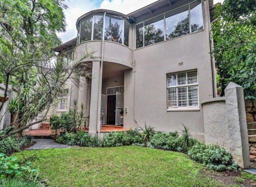 On Auction | Quintessentially Kensington home has a lot to offer a growing family