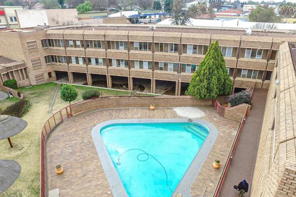Come and view this charming bachelor apartment which is ideally suited for pensioners or a young couple looking to buy their first home ...